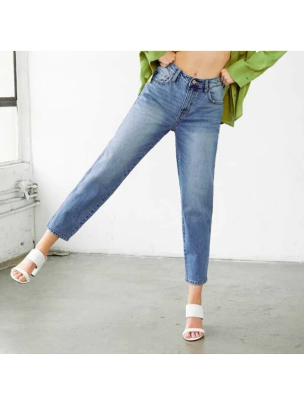 NWT KanCan high rise slouch fit medium stone jeans, 13/30